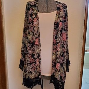 Black floral kimono